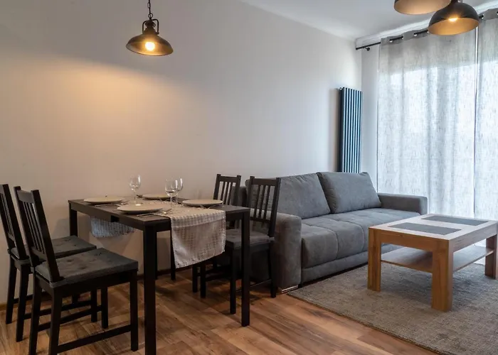 Apartment Komfortowy Nadbrzezna Blisko Warszawy Z Parkingiem Ozarow Mazowiecki